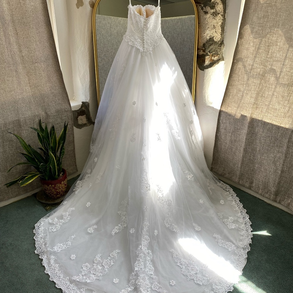 Restored Alfred Angelo Size 6 Lace Sweetheart Wedding Dress